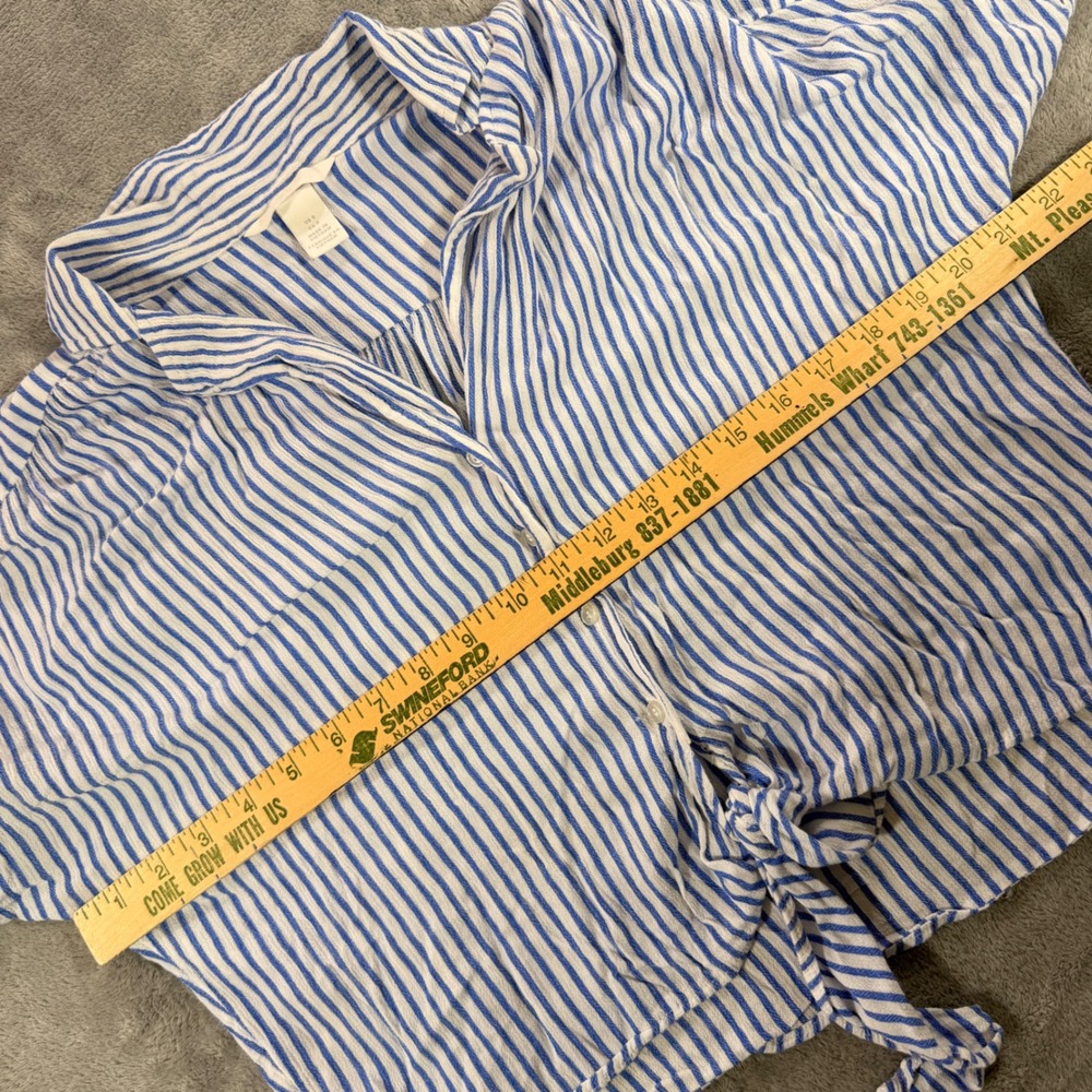 H&M Button Down Shirt Womens Small Blue White Striped Tie Front Short Sleeve - Picture 3 of 8